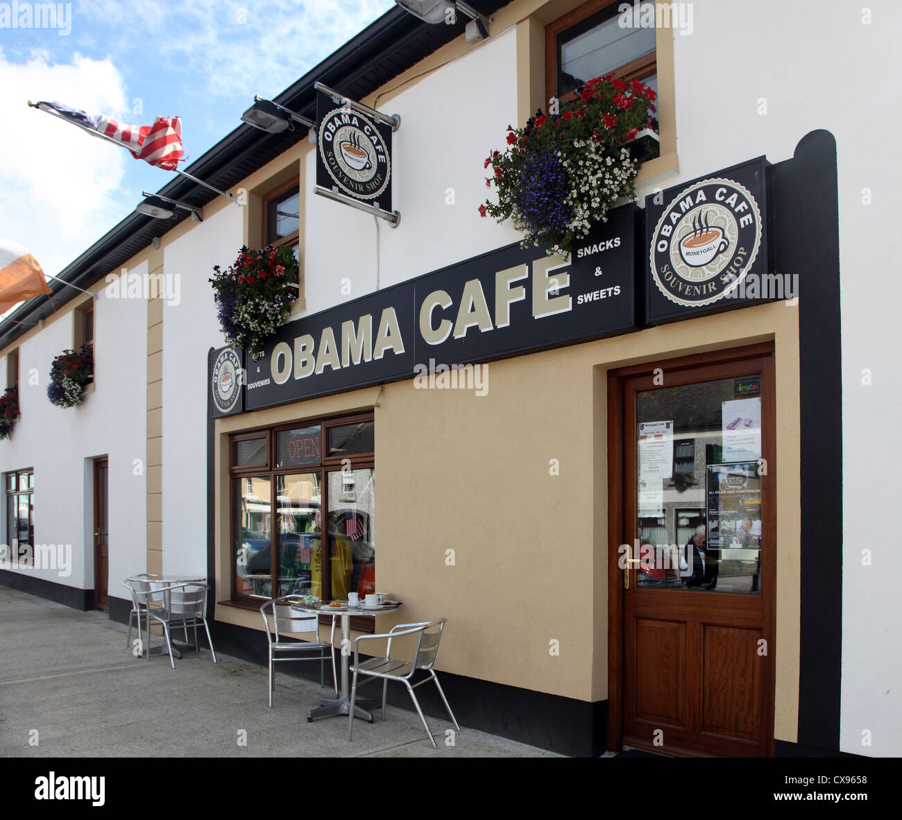 Obama Cafe in Moneygall, home village of Barack Obama's Irish ancestors, Co Offaly, Ireland Stock Photo