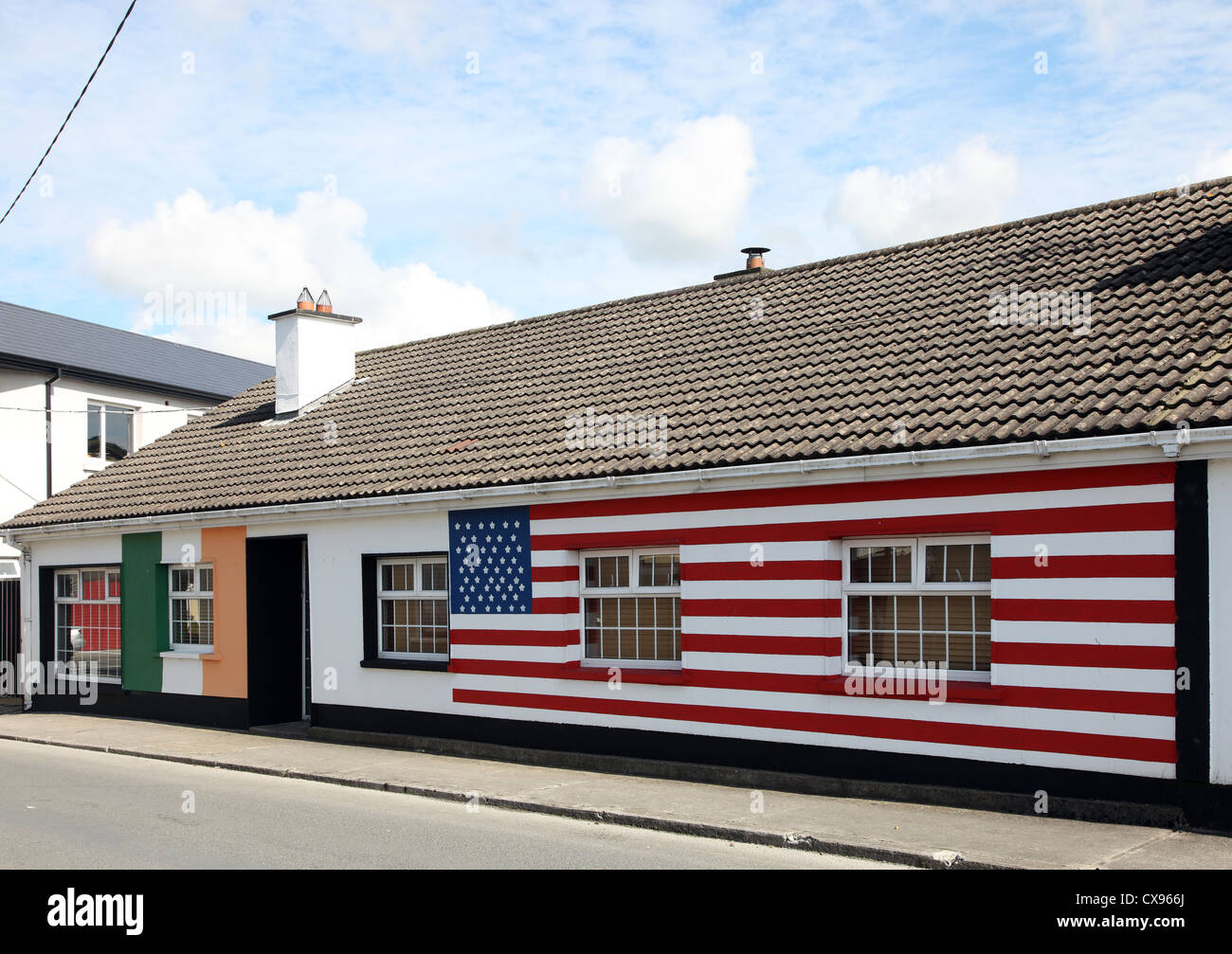 Stars & Stripes cottage in Moneygall, home village of Barack Obama's Irish ancestors Stock Photo