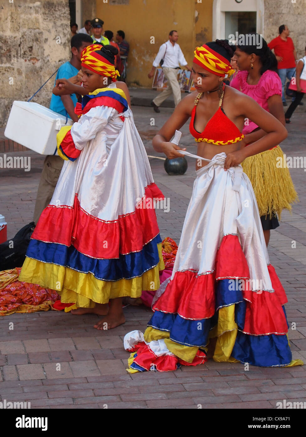 Traditional Cumbia Dancers preparing in Cartagena, North Colombia Stock Photo