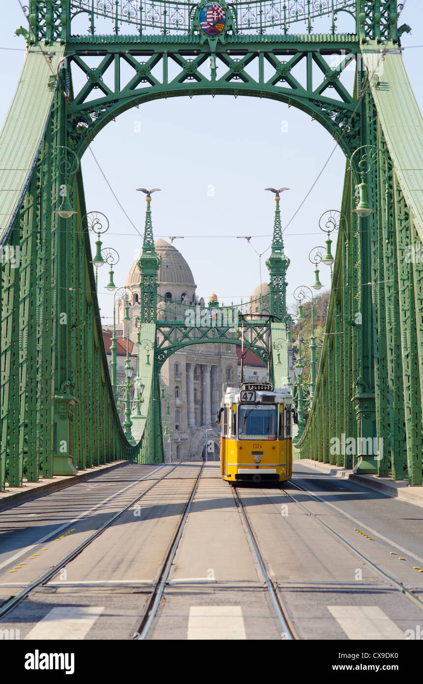 Tram on the Green or Liberty bridge in Budapest, Hungary (Szabadság híd  Stock Photo - Alamy