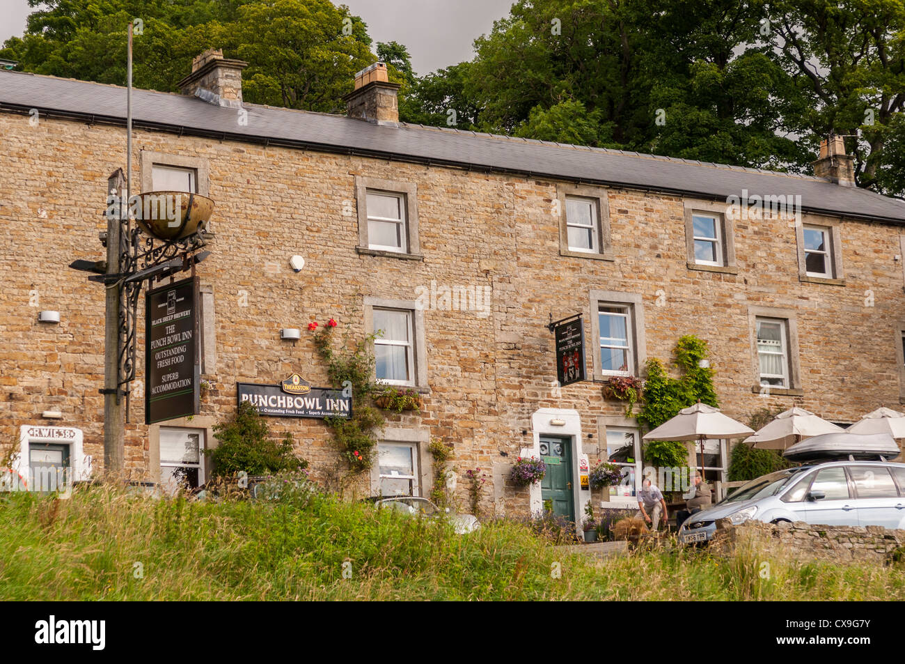 The Punch Bowl Inn at Low Row in Swaledale , Yorkshire Dales , England , Britain , Uk Stock Photo