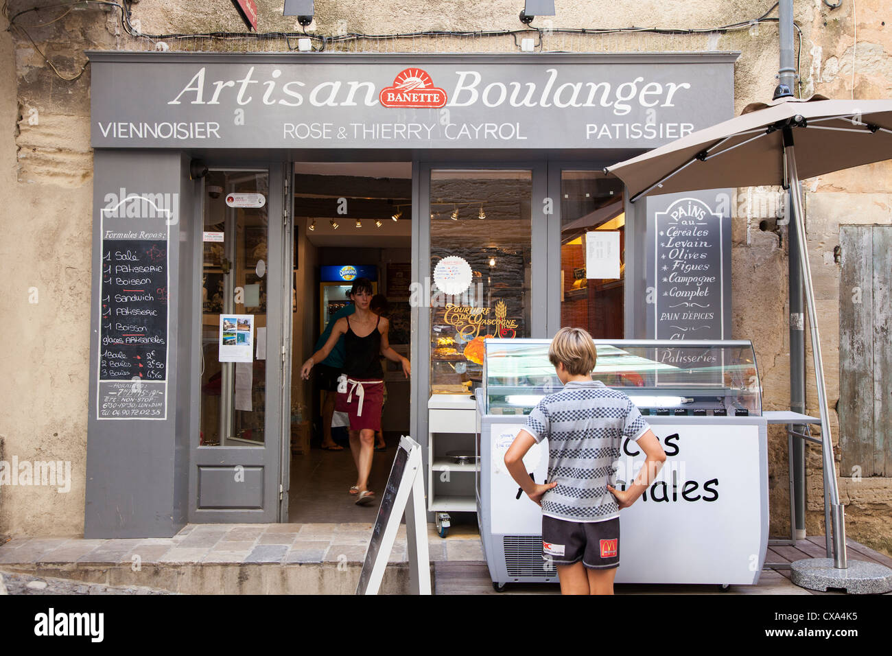 Artisan Boulanger shop in the hilltop village of Gordes, Luberon, Provence, France Stock Photo