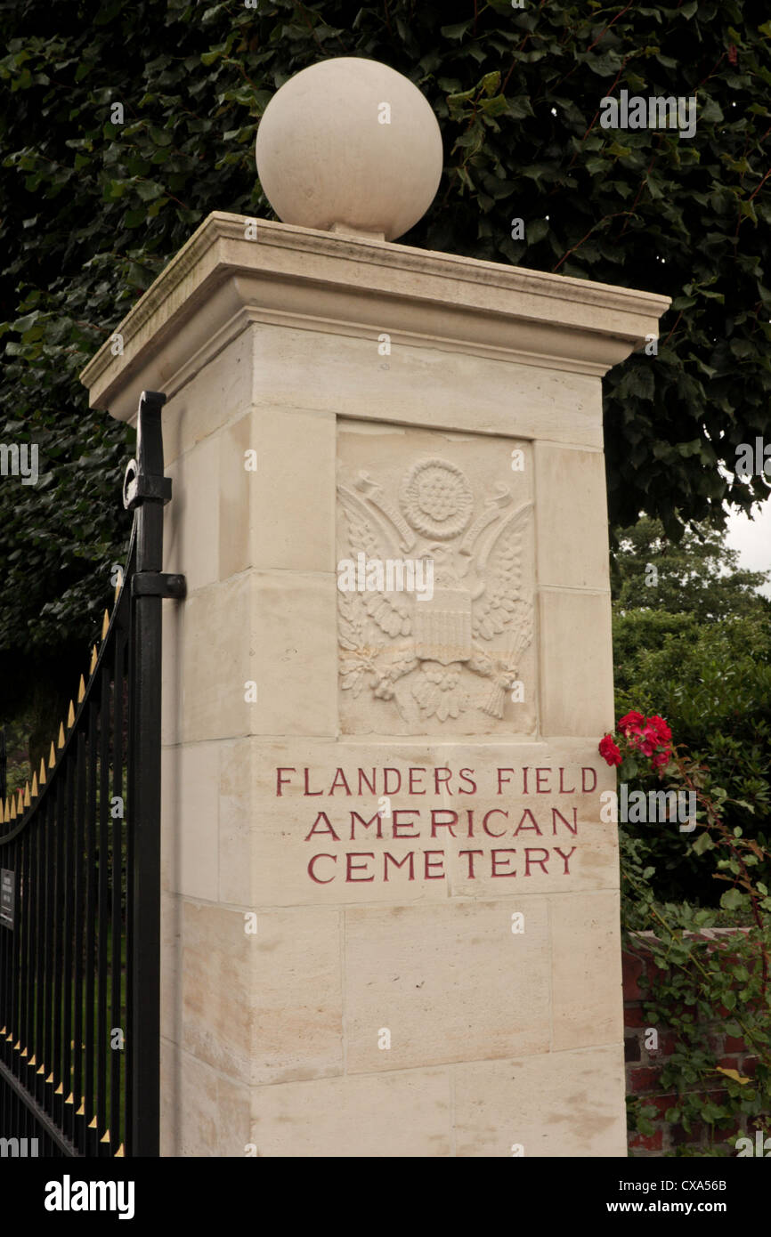 Eagle emblem on the entrance to Flanders Field American Cemetery ...