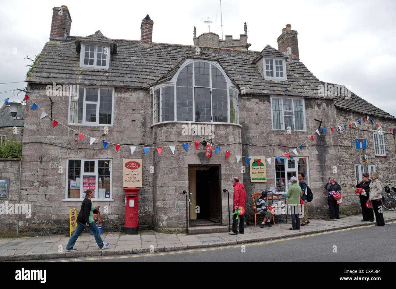 Corfe castle post office hi-res stock photography and images - Alamy
