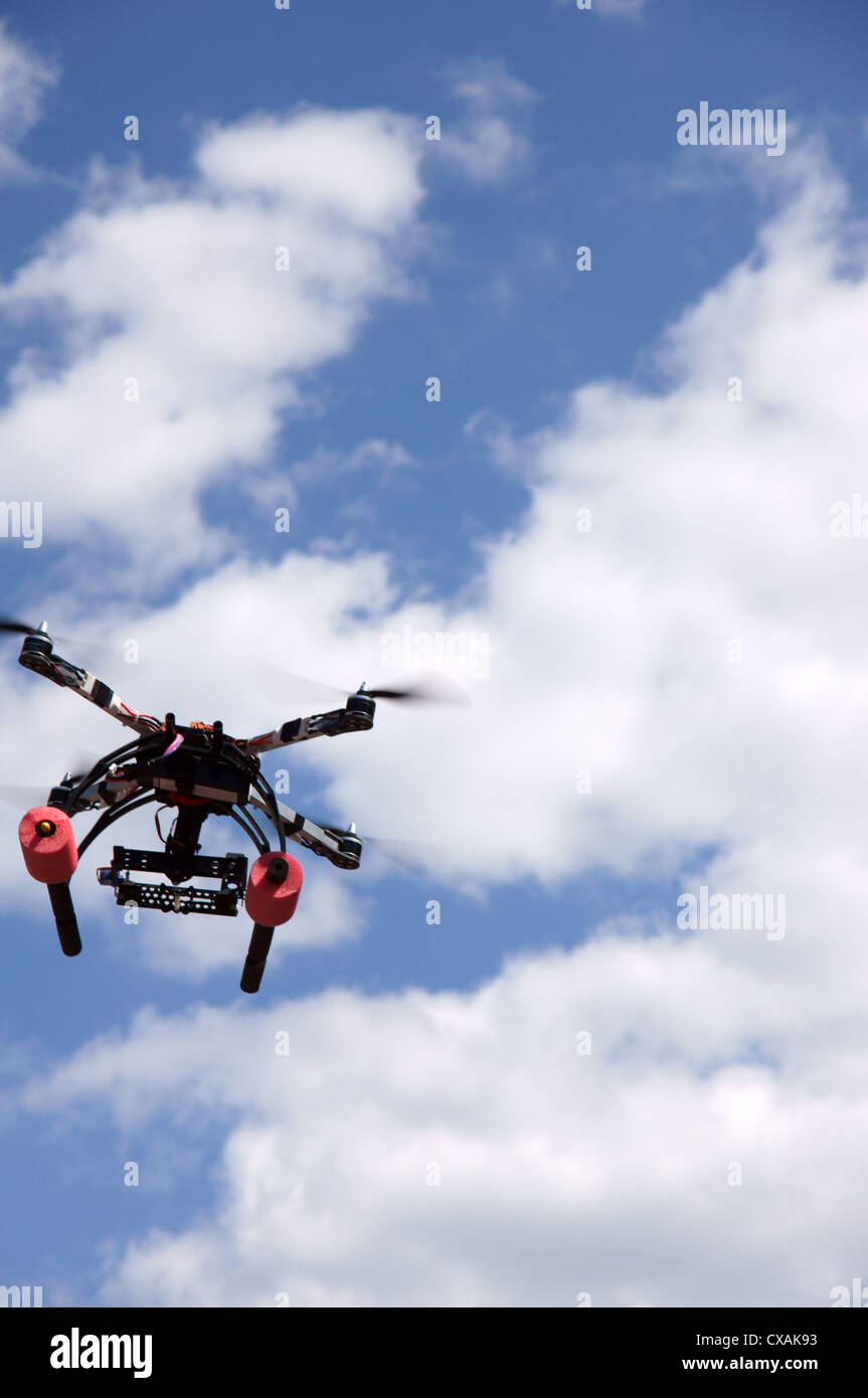 Remote controlled machinery hires stock photography and images Alamy