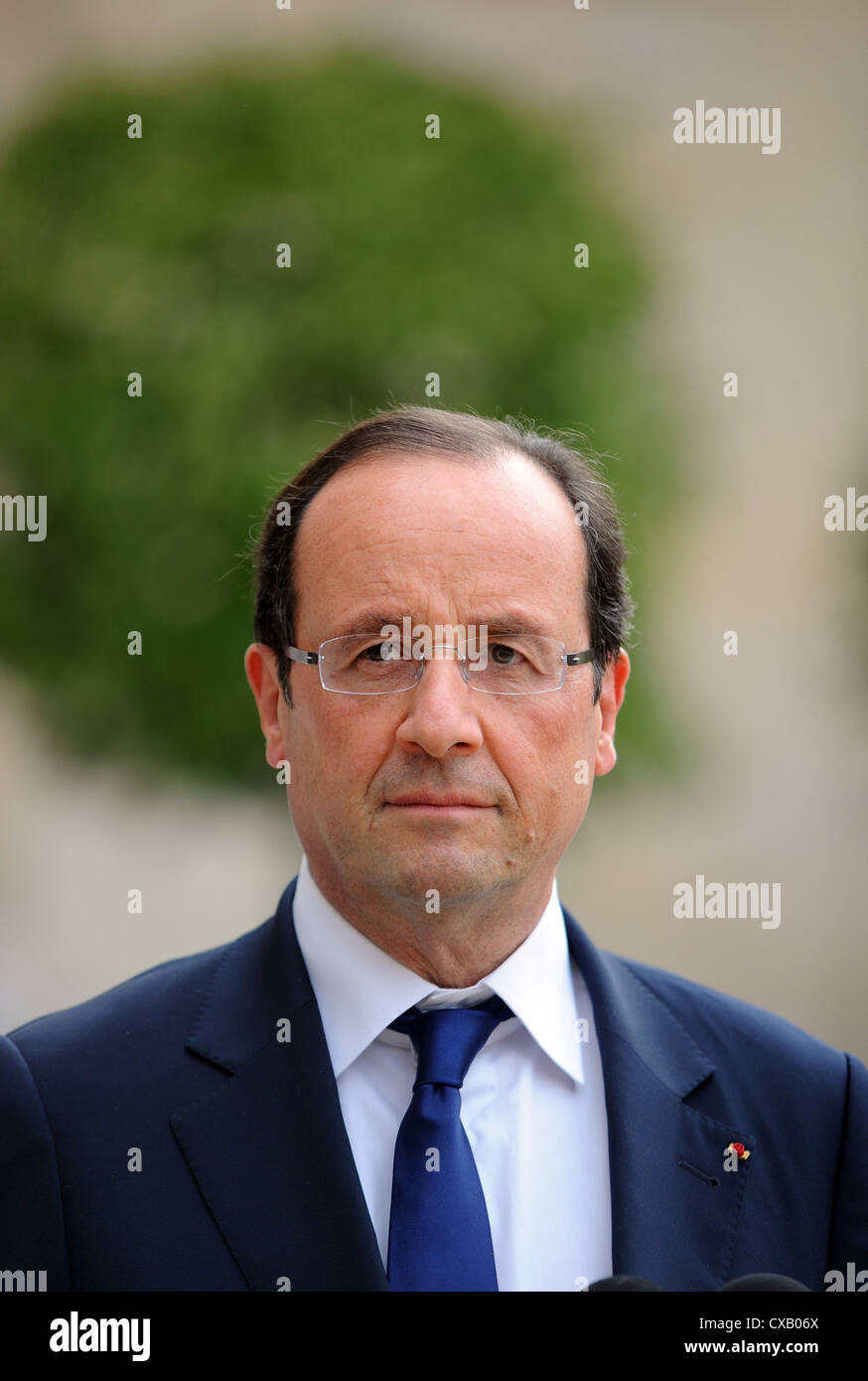 President francois hollande hi-res stock photography and images - Alamy