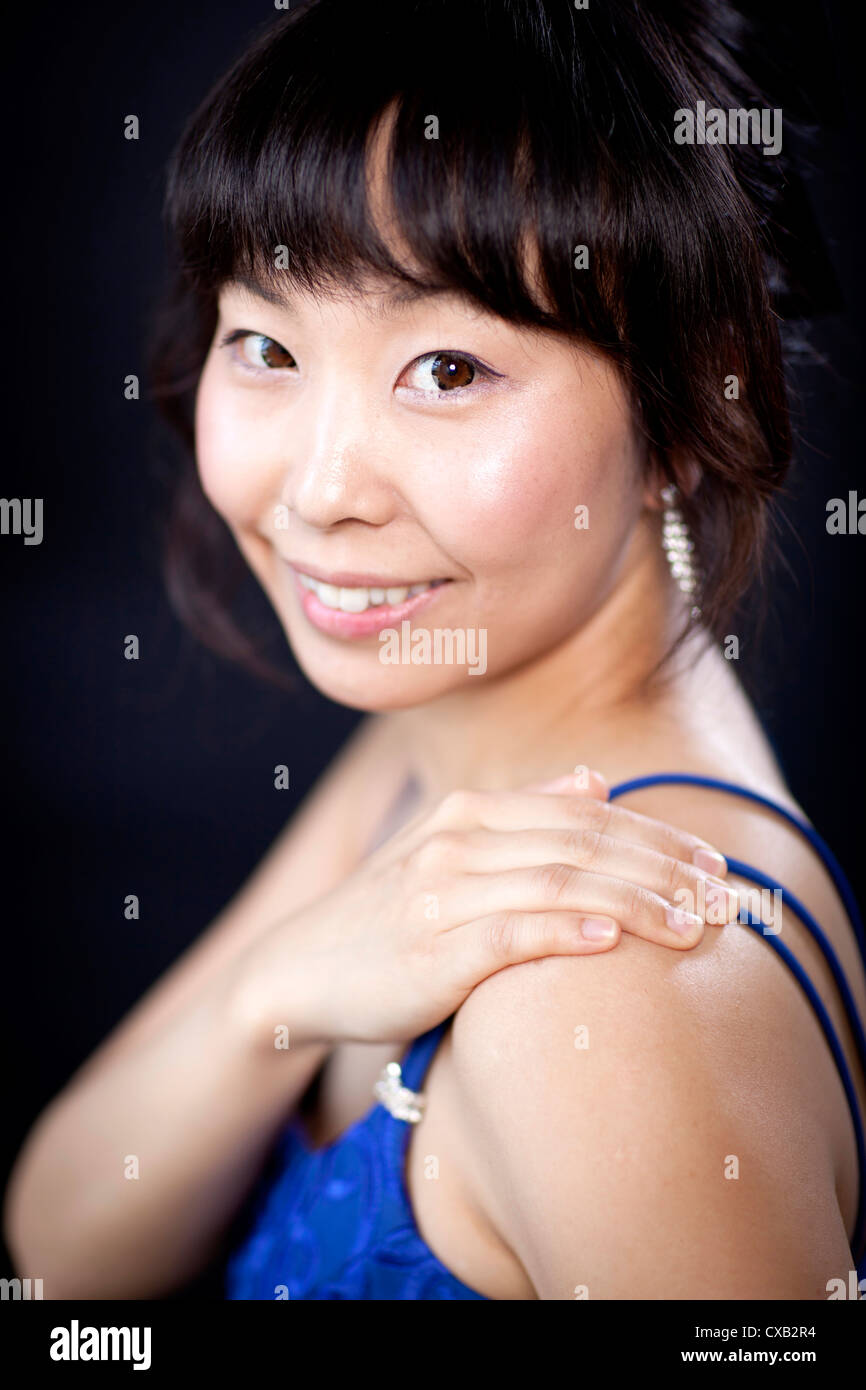 Beautiful asian woman close up portrait in studio Stock Photo - Alamy