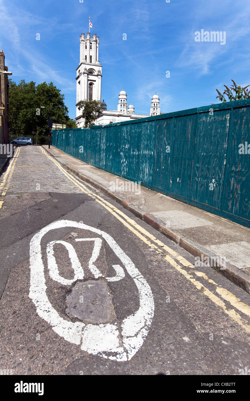 20 Mph Speed Limit Markings High Resolution Stock Photography and