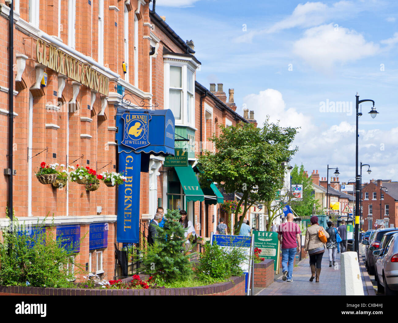 Shoppers in the Jewellery Quarter Birmingham West Midlands England UK