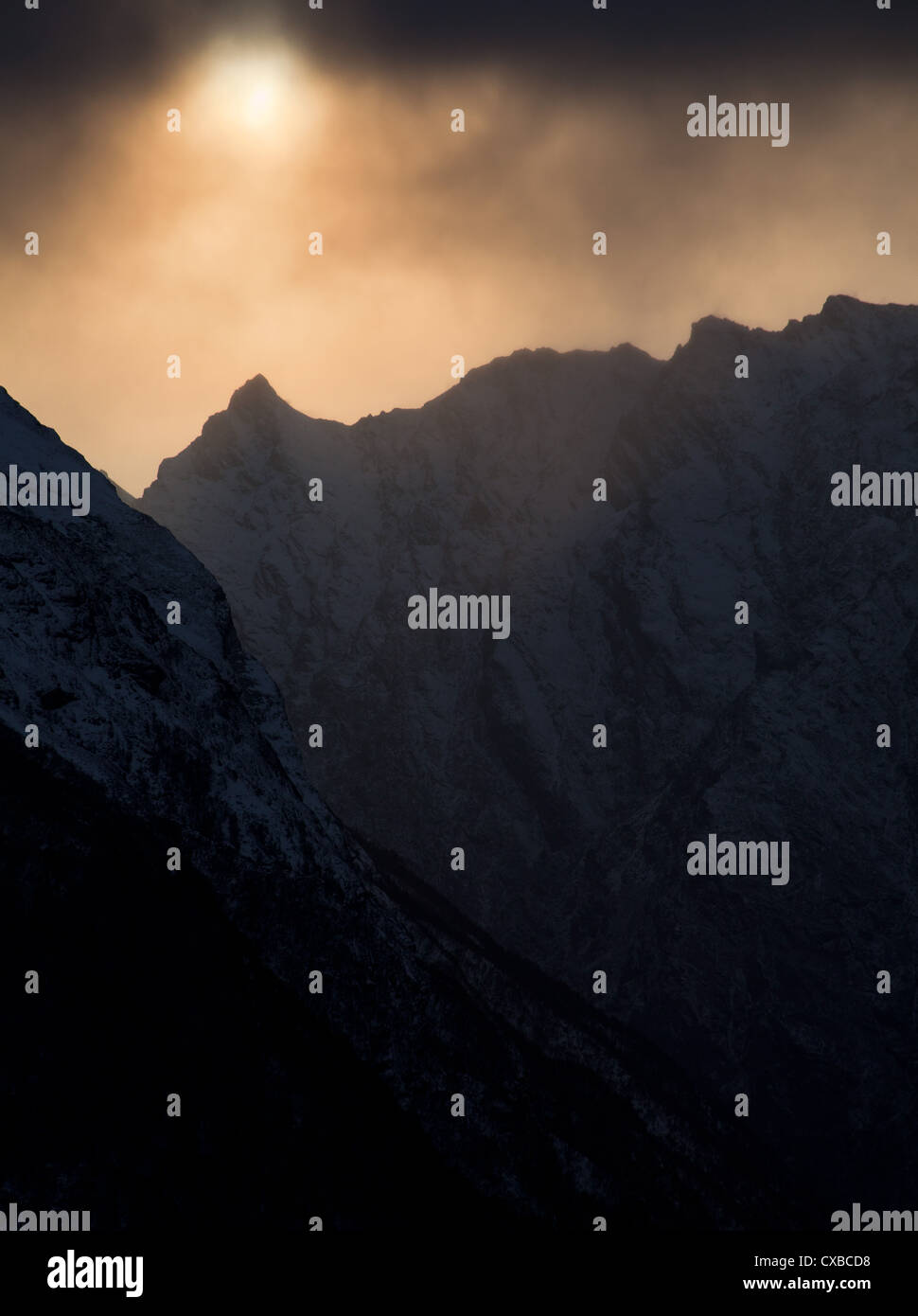 View of snow capped mountains hi-res stock photography and images - Alamy