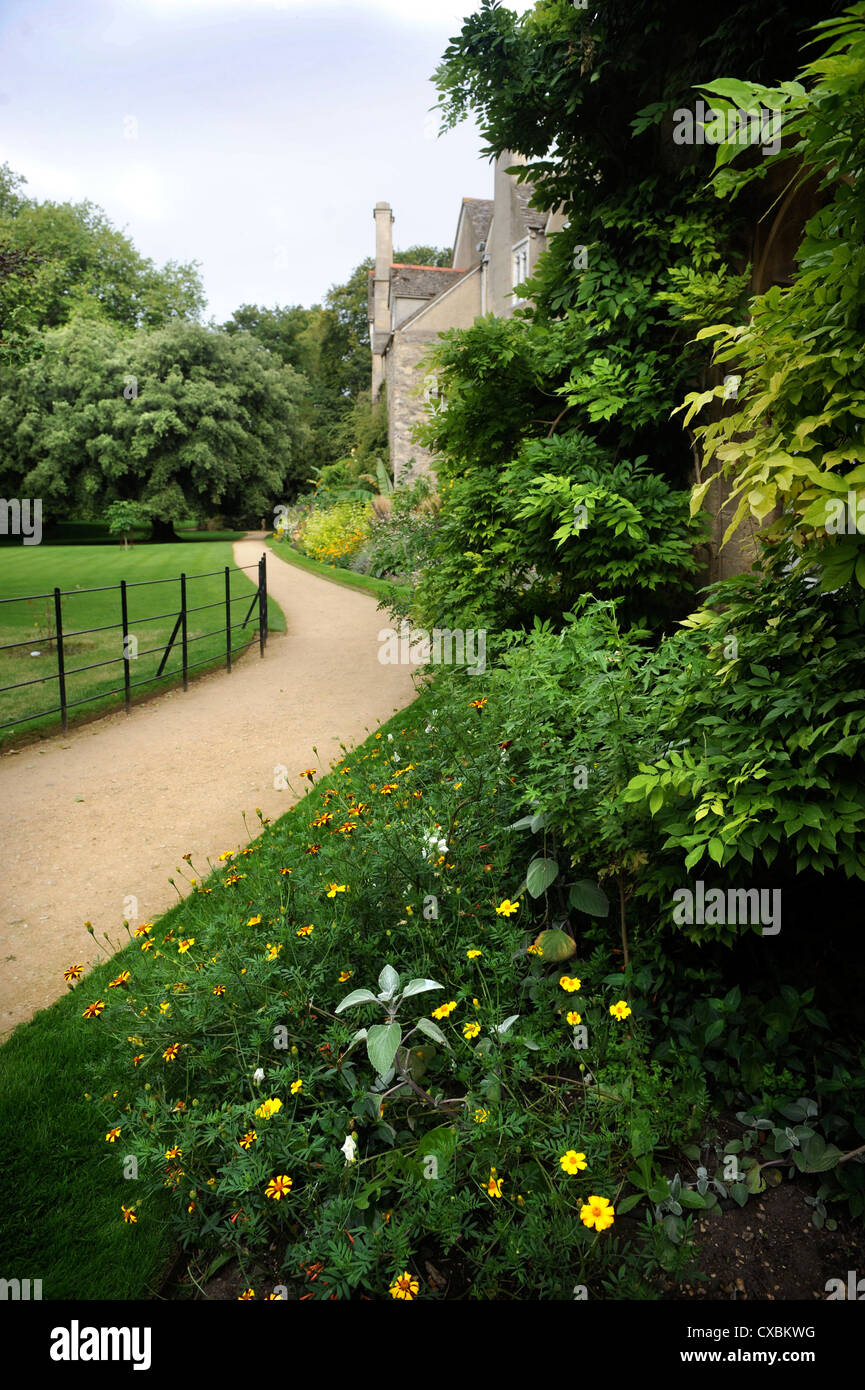 A path at Worcester College Oxford Stock Photo