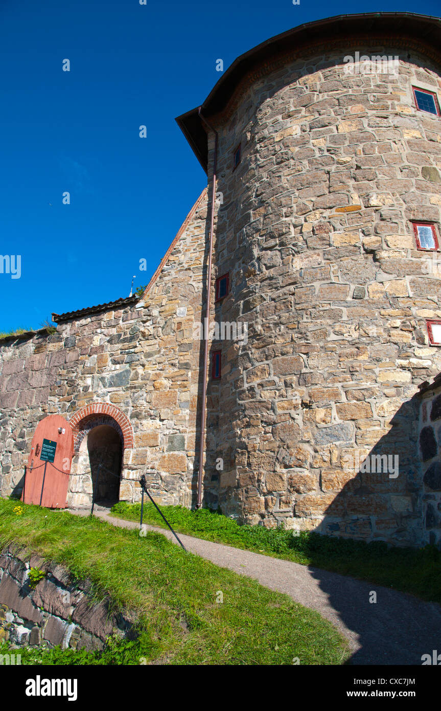 How to pronounce akershus fortress