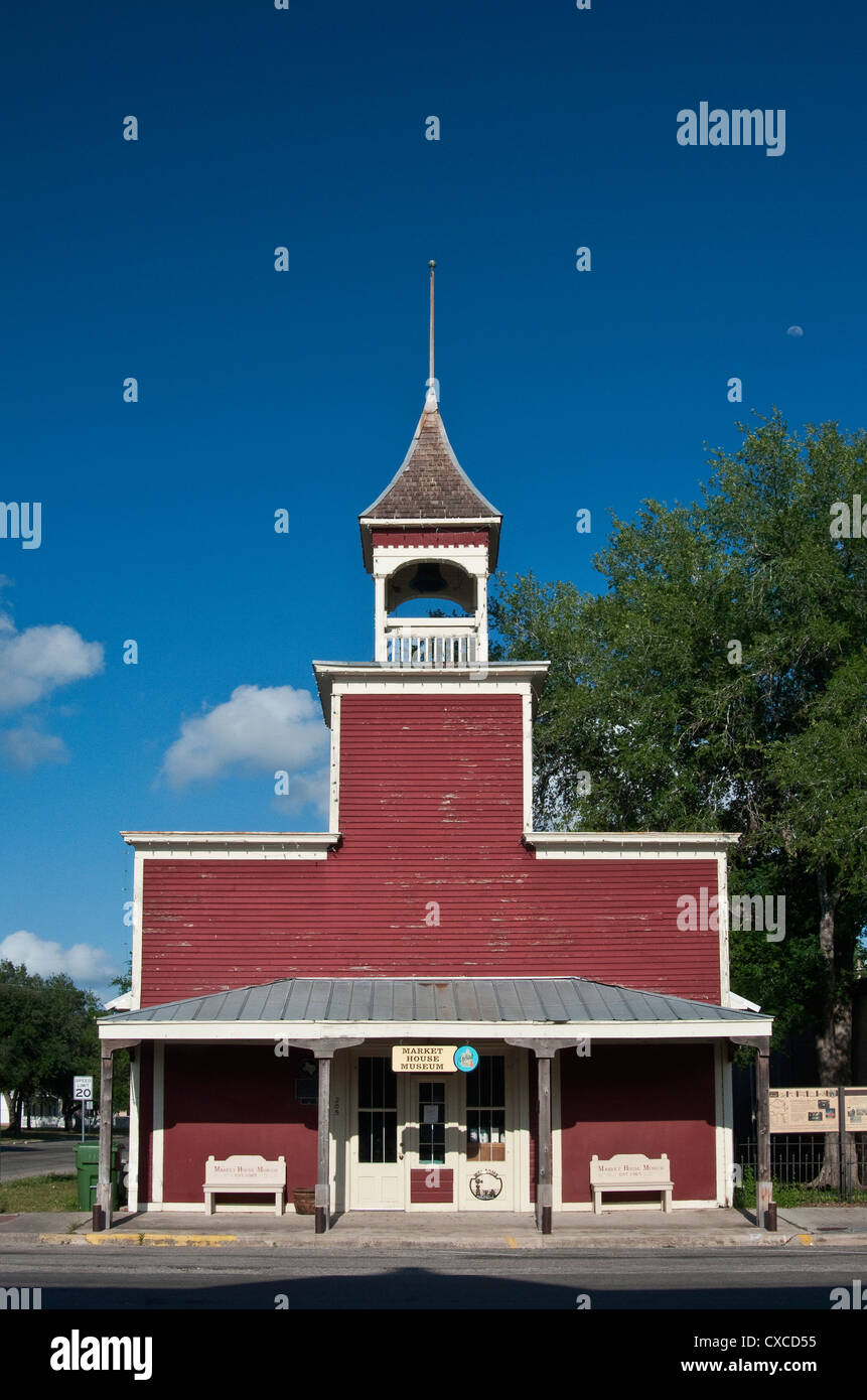 Market House Museum, built 1871, used by sellers of meat and produce, Goliad, Texas, USA Stock Photo