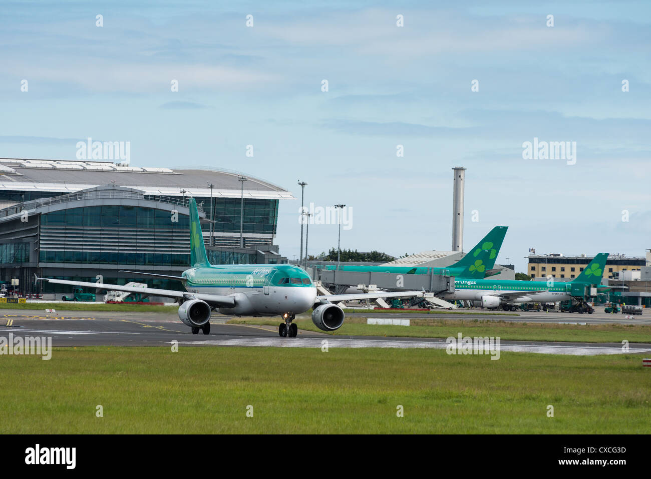 The new Terminal 2 (T2) at Dublin Airport with Aer Lingus aircraft docked outside. Stock Photo
