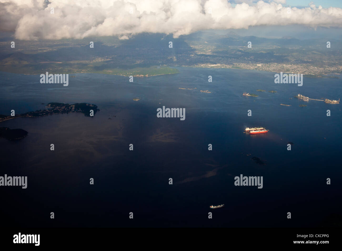 Oil spill near Paqueta island Guanabara Bay Rio de Janeiro Brazil  environmental degradation water pollution Stock Photo