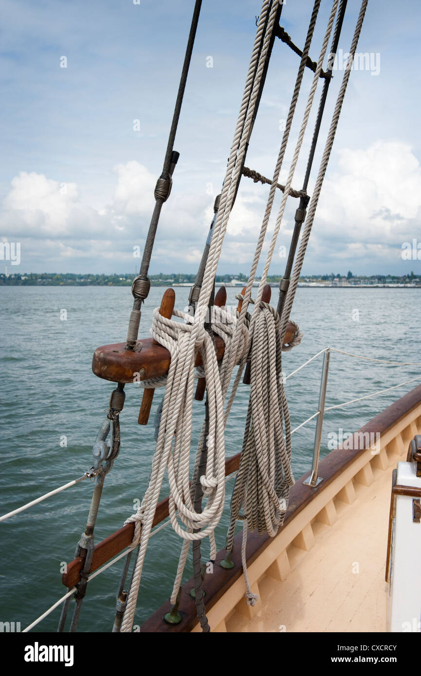 Sailboat rigging hi-res stock photography and images - Alamy