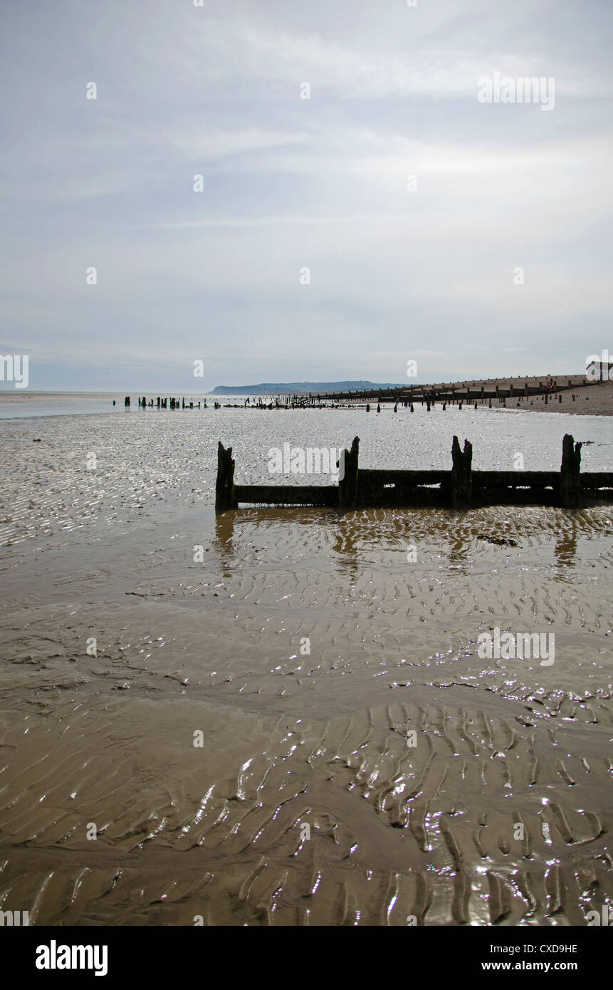 Sea defences on Winchelsea beach, East Sussex Stock Photo - Alamy