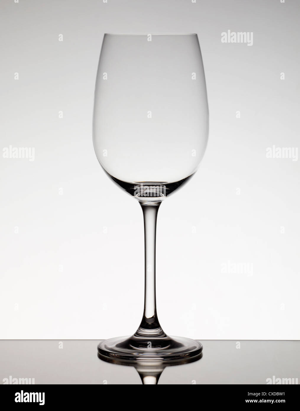 https://c8.alamy.com/comp/CXDBW1/empty-wine-glass-CXDBW1.jpg
