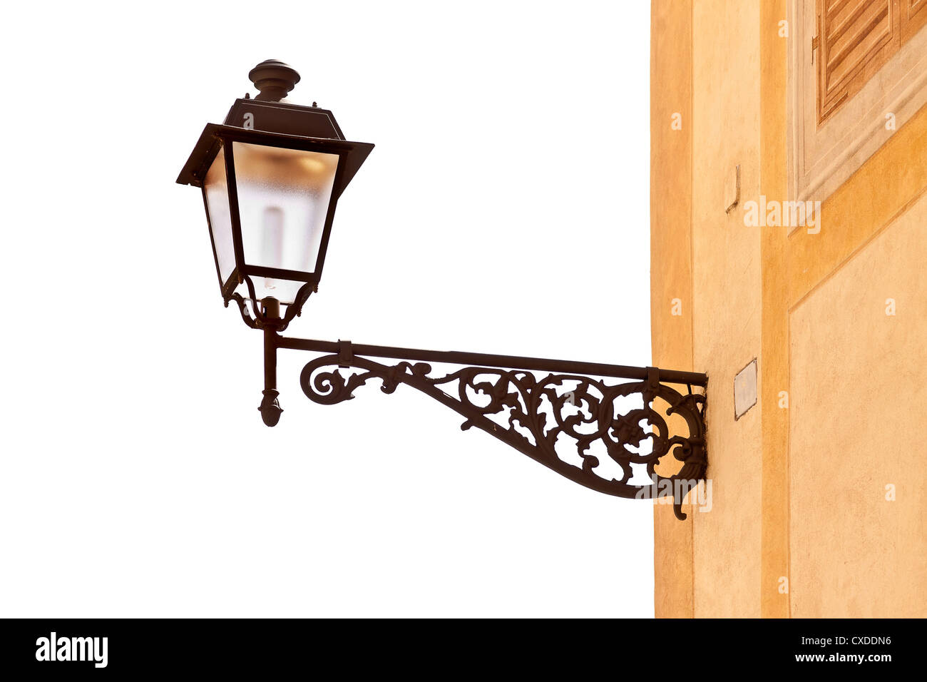 Vintage outdoor lamp hi-res stock photography and images - Alamy