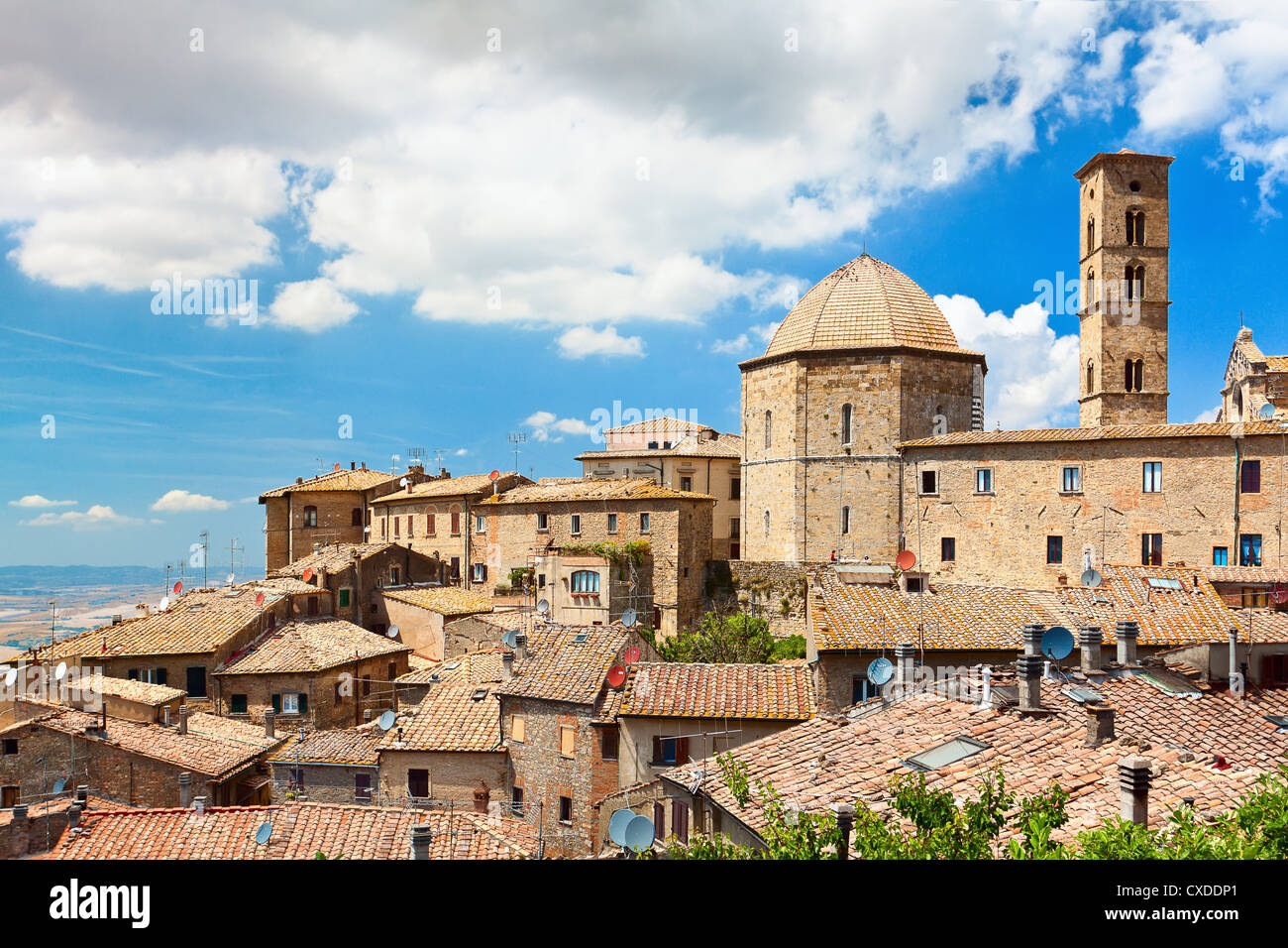 Small village in tuscany hi res stock photography and images Alamy