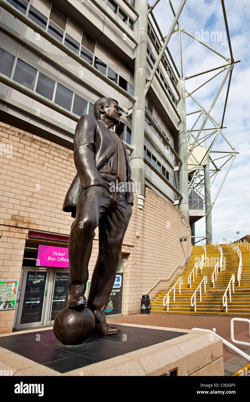 The statue of Sir Bobby Robson outside St. James' park stadium