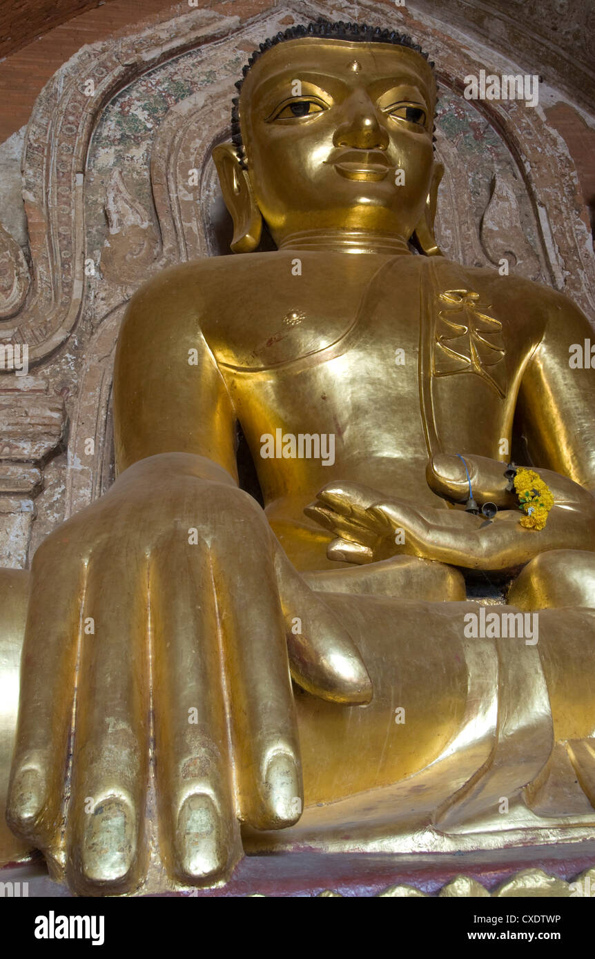 Seated Buddha, Htilominlo Pahto, Bagan (Pagan), Myanmar (Burma), Asia Stock Photo