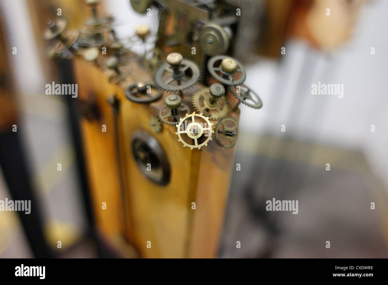 Close up mechanical metal clamp hi res stock photography and images Alamy