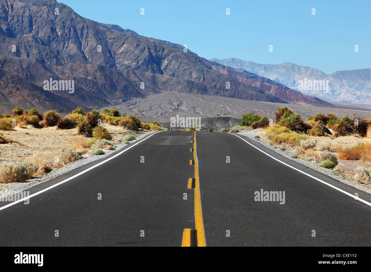 Excellent road, crossing Death Valley Stock Photo