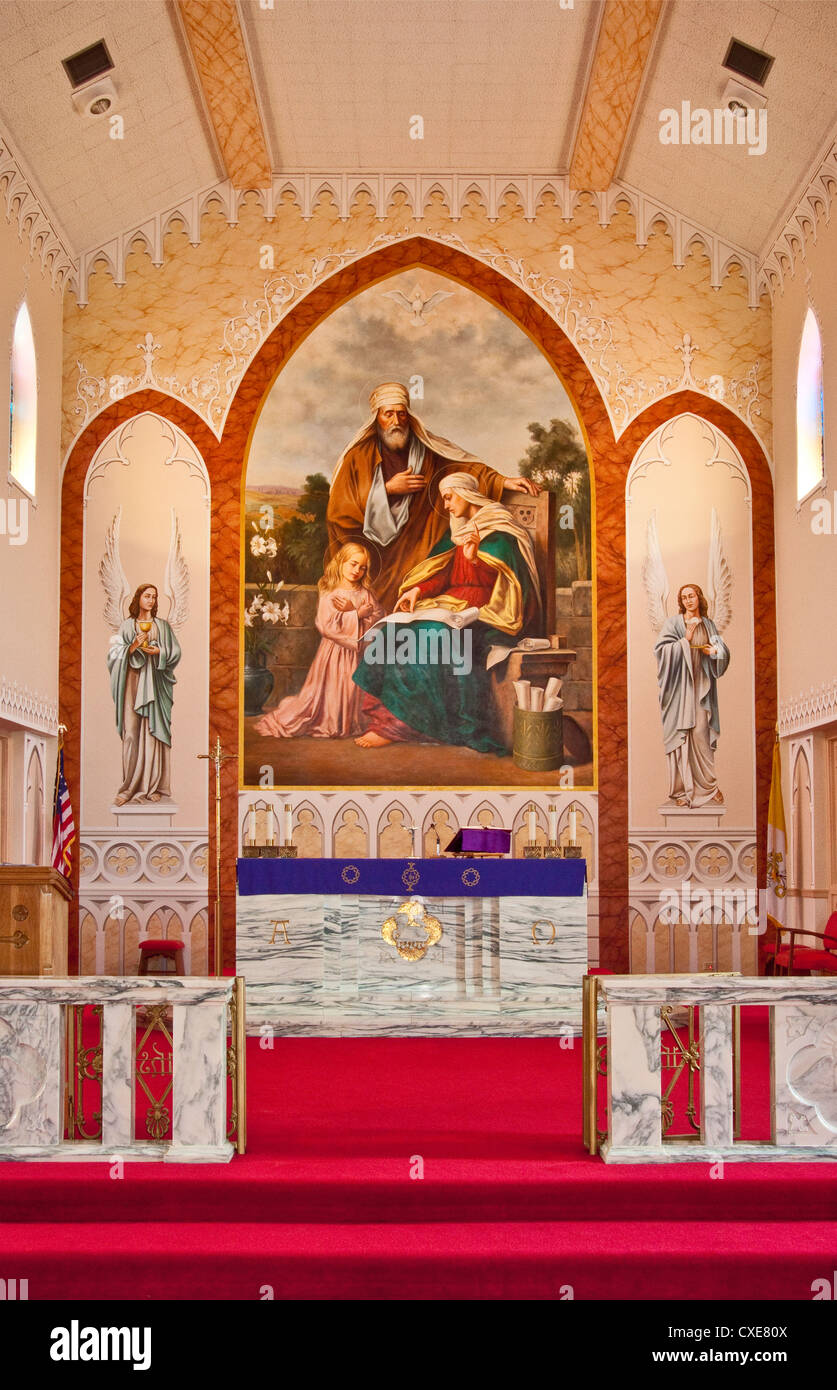 Mural by Polish artist Cezary Sienkiel, behind altar at St Ann's