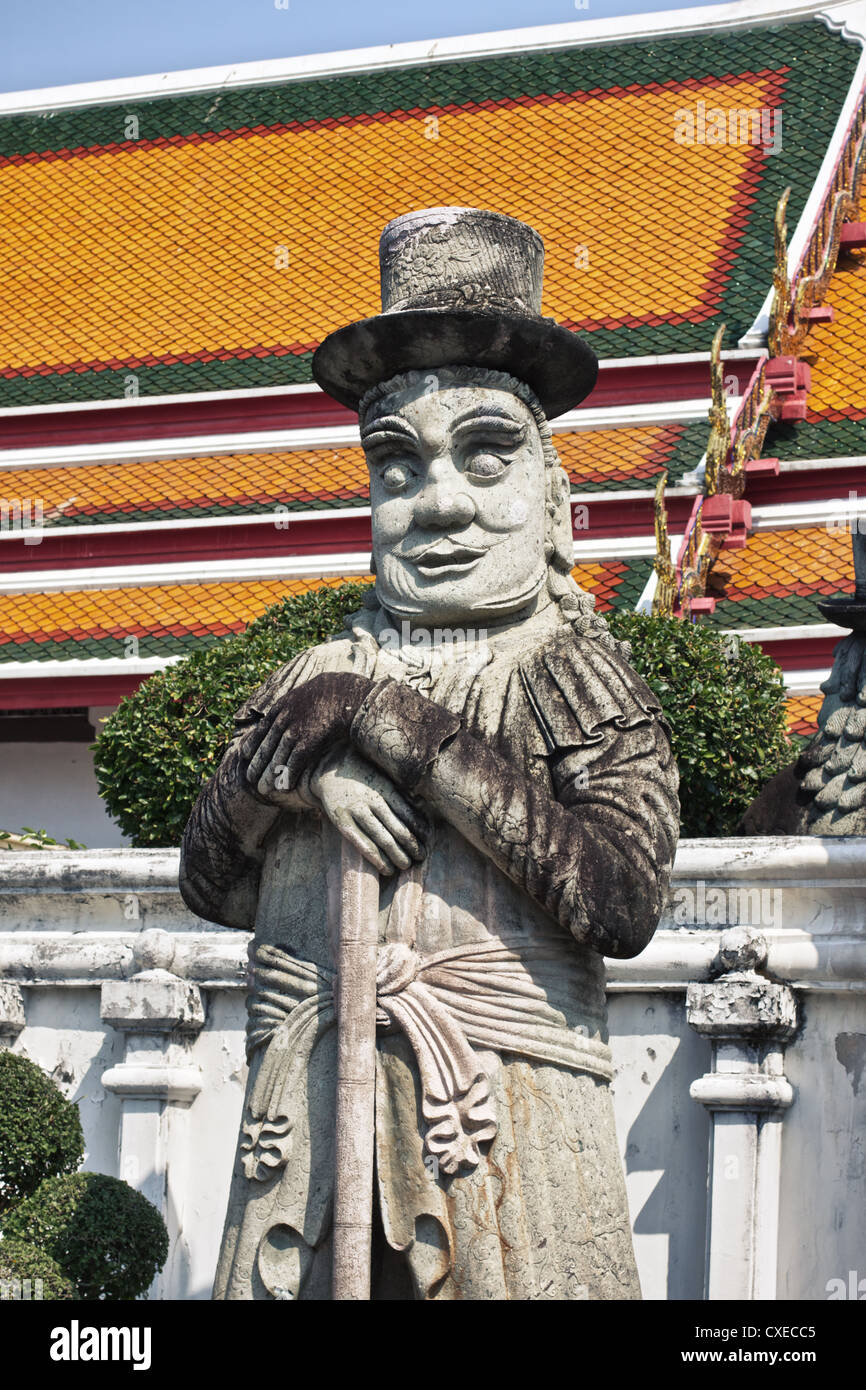 Thai warrior god statue hi-res stock photography and images - Alamy