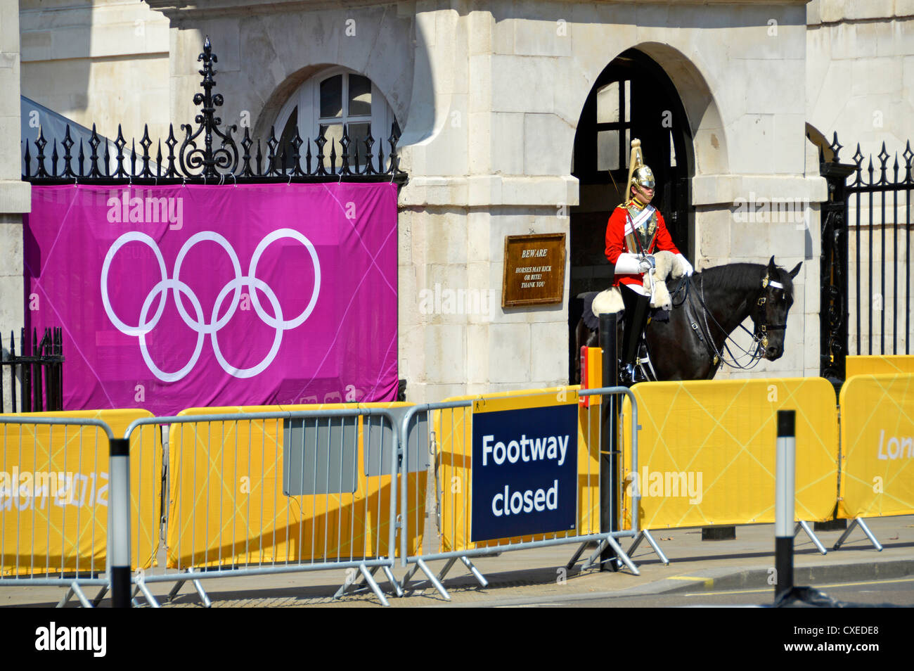 Whitehall entrance to Horse Guards closed to general public during
