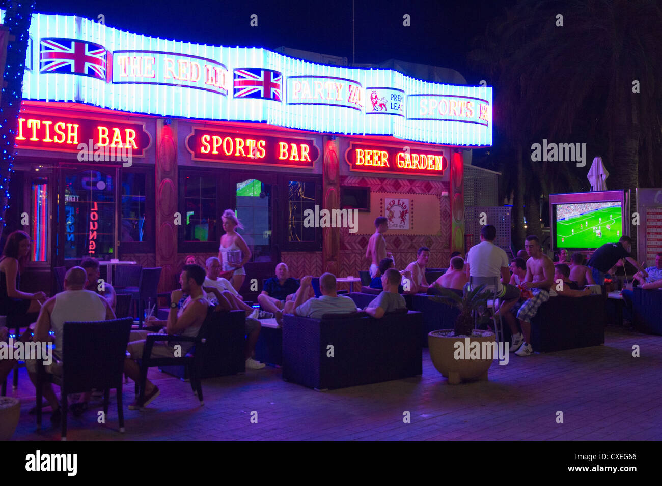 Magaluf british bar young in english bar Mallorca Spain Stock Photo Alamy