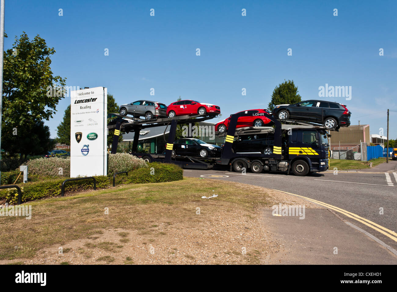 Car transporter lorry hires stock photography and images Alamy