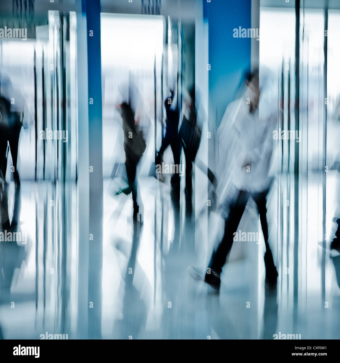 urban scene big city walking business person Stock Photo - Alamy