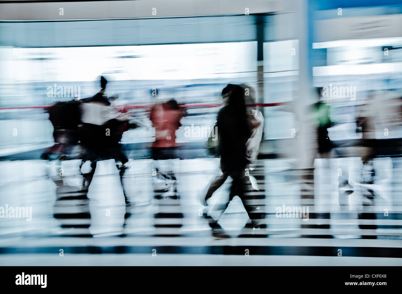 urban scene big city walking business person Stock Photo - Alamy
