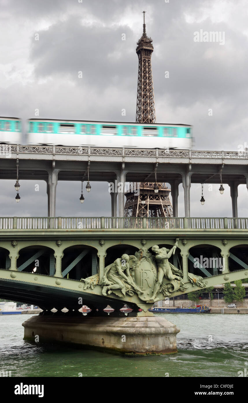 The bridge Bir-Hakeim across river Seine in Paris, France. Stock Photo