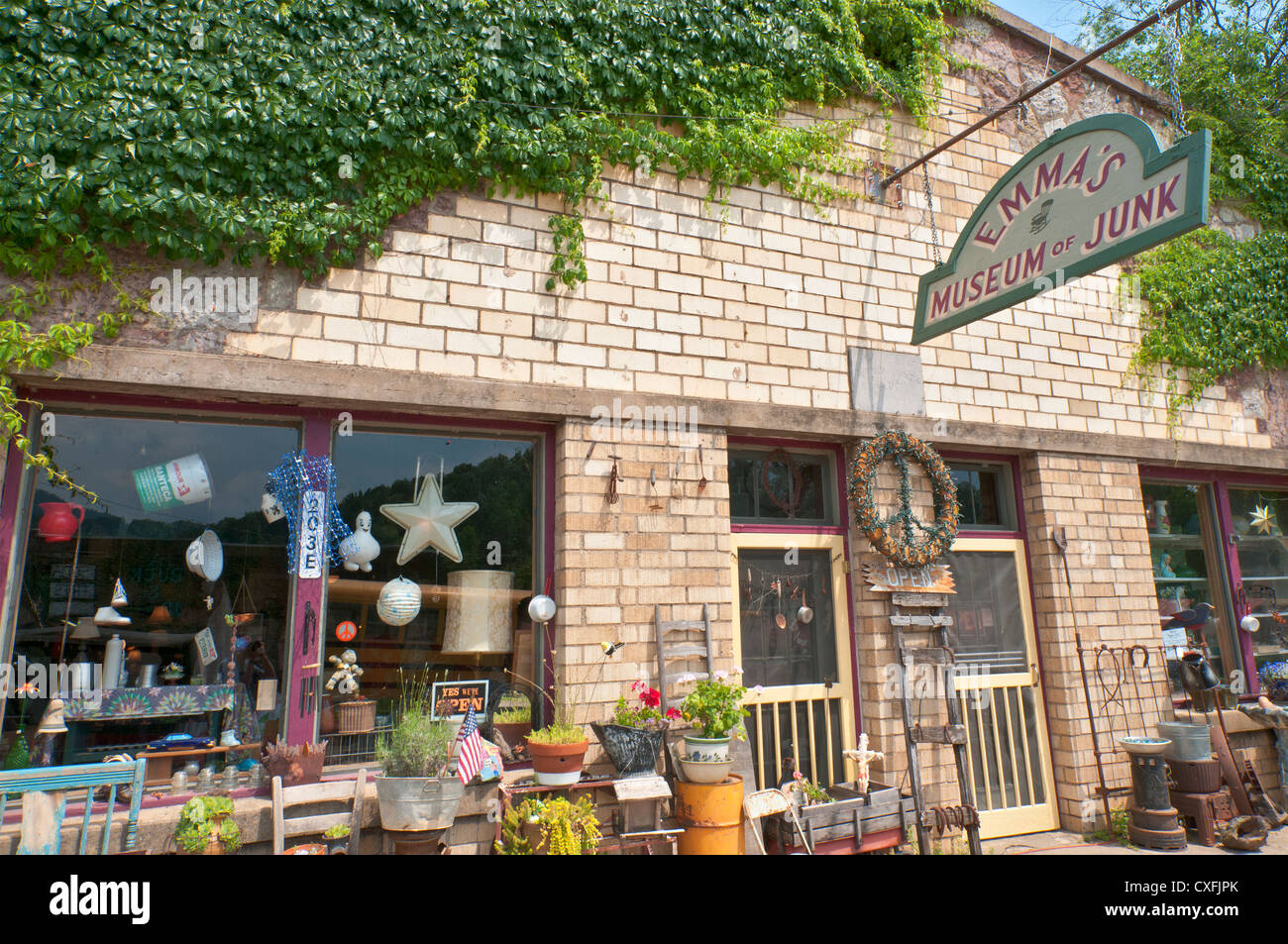Arkansas, Jasper, Emma's Museum of Junk, shop Stock Photo Alamy