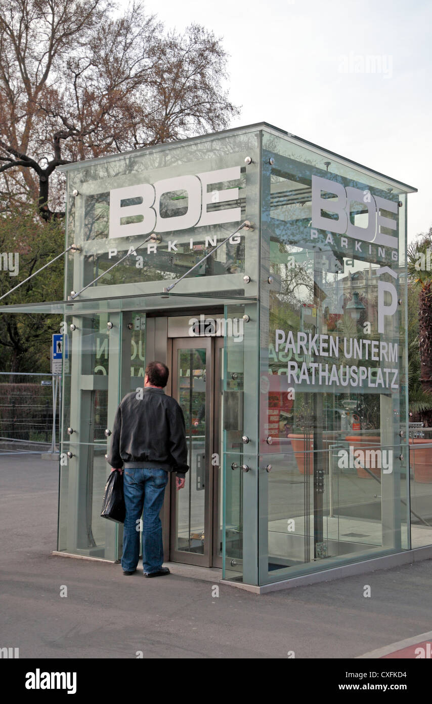 Car parking lift hi-res stock photography and images - Alamy