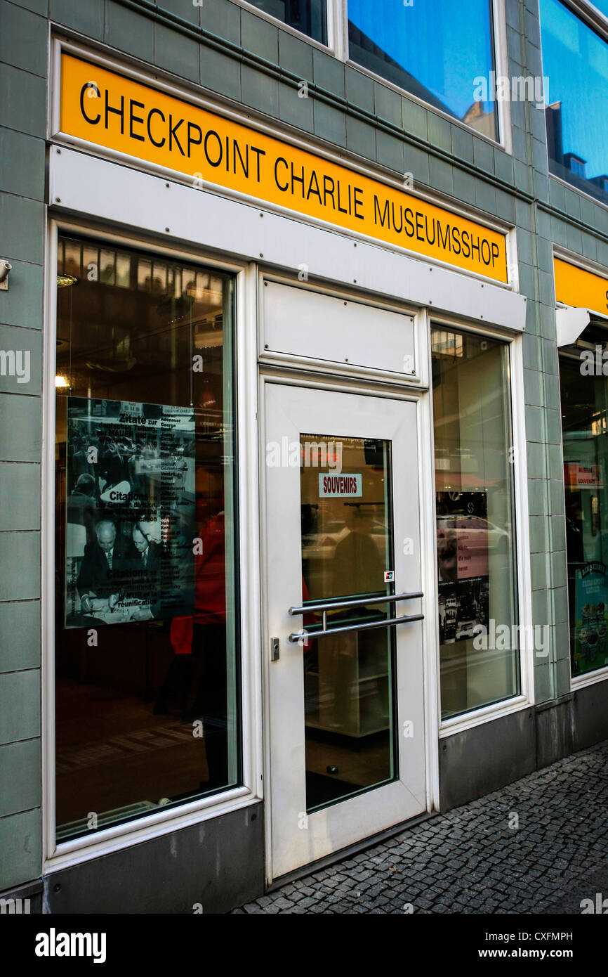 The checkpoint charlie museum in berlin hi-res stock photography and ...