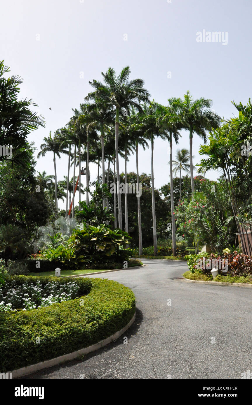 Royal Pavilion Hotel Barbados entry & garden view Stock Photo