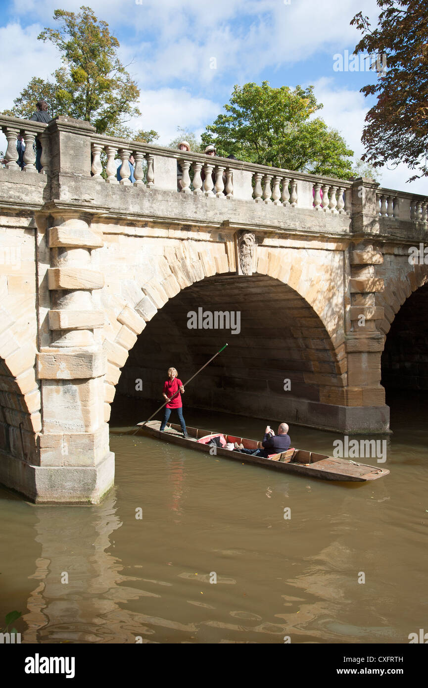 Punting on River Cherwell in Oxford England UK Magdalen Bridge Stock Photo