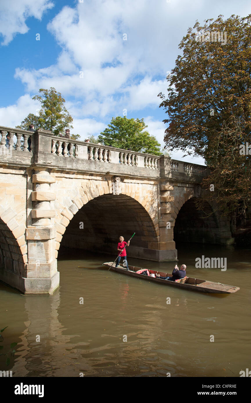 Punting on River Cherwell in Oxford England UK at Magdalen Bridge Stock Photo
