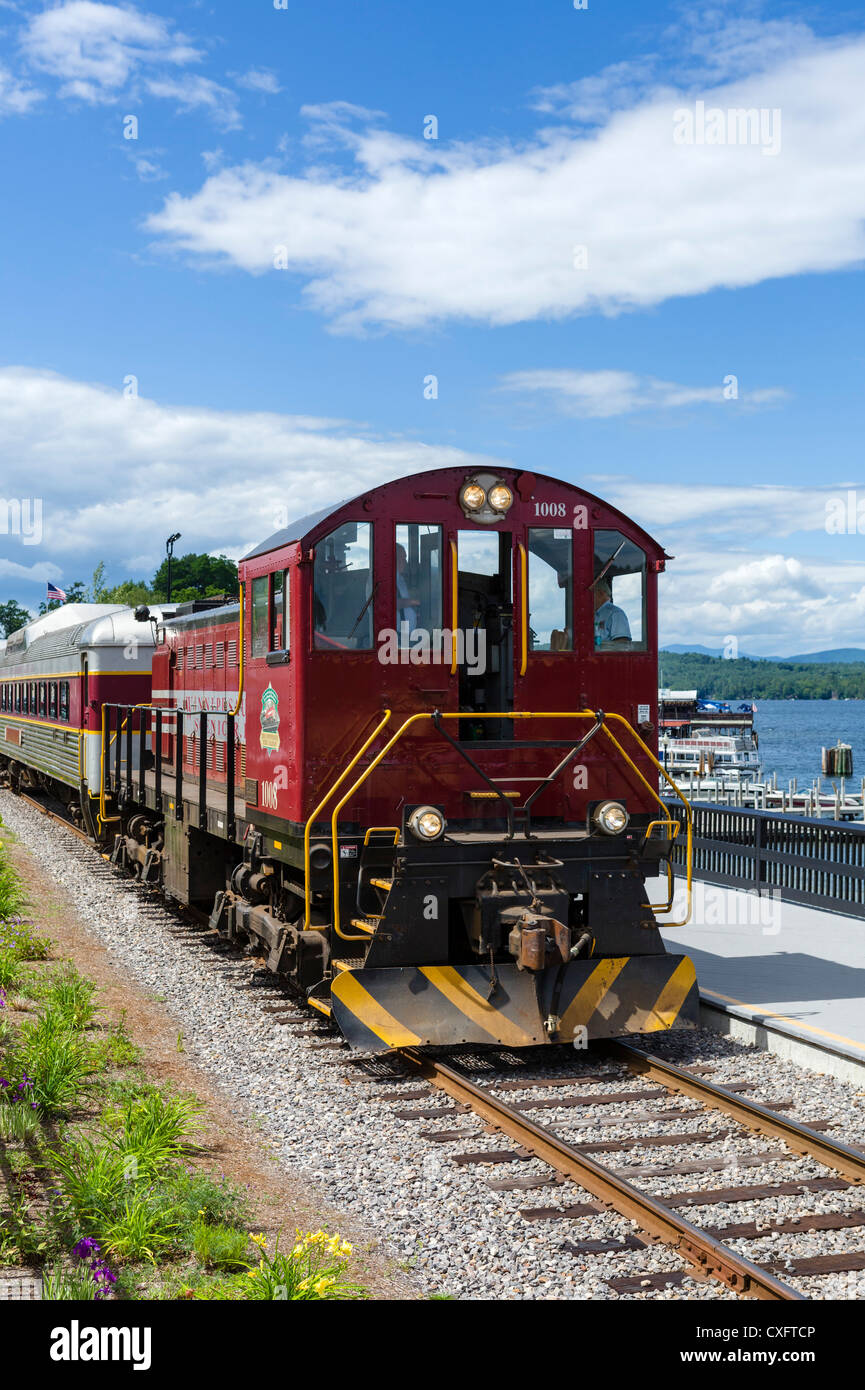 Lakeside train ride in Weirs Beach on Lake Winnipesaukee, Lakes Region, New Hampshire, USA Stock Photo