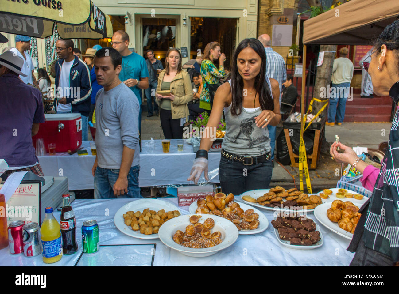 New York City, NY, USA, American People Shopping, Brooklyn Street Food Vendor, "The Atlantic