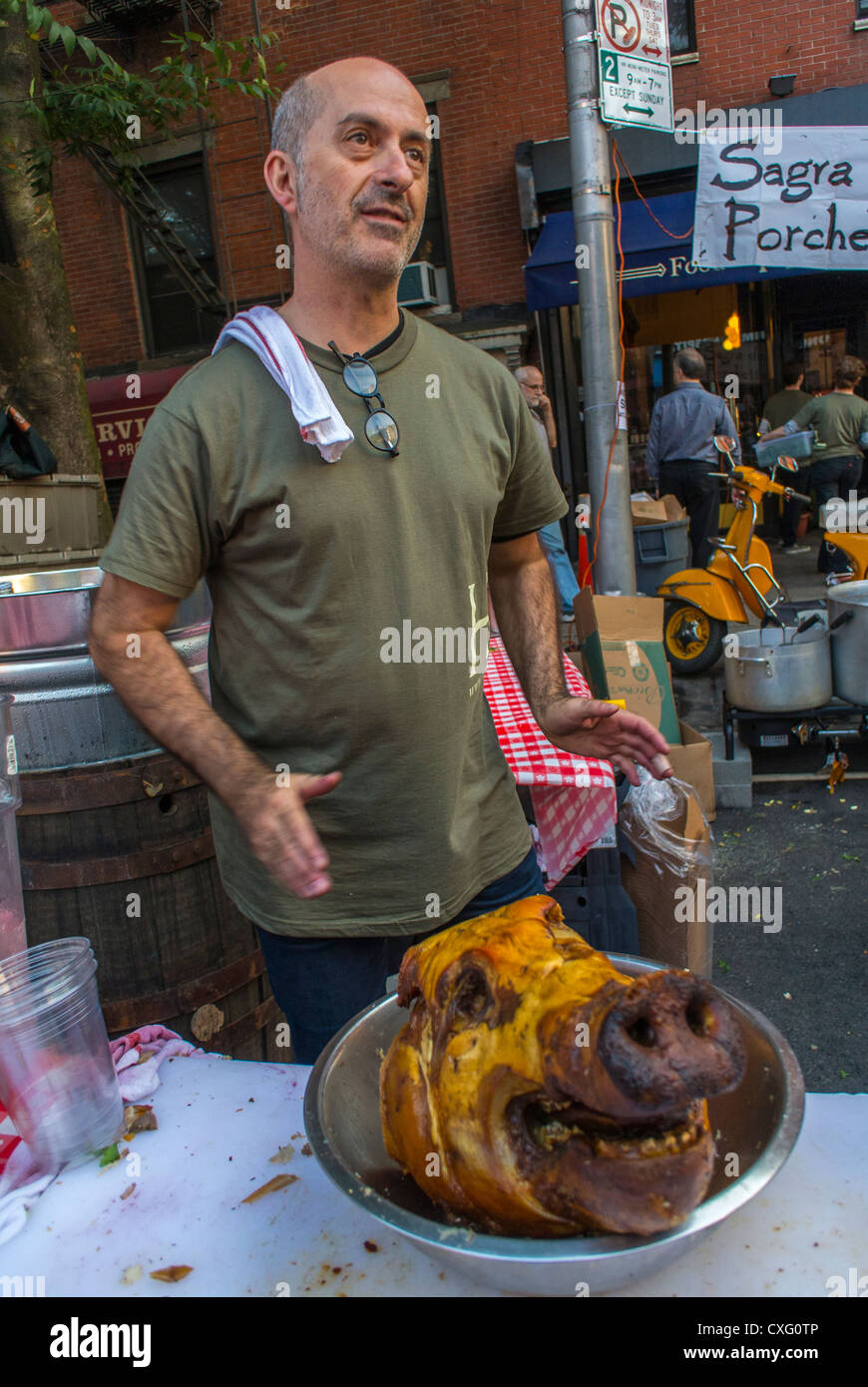 Pigs head on plate hires stock photography and images Alamy