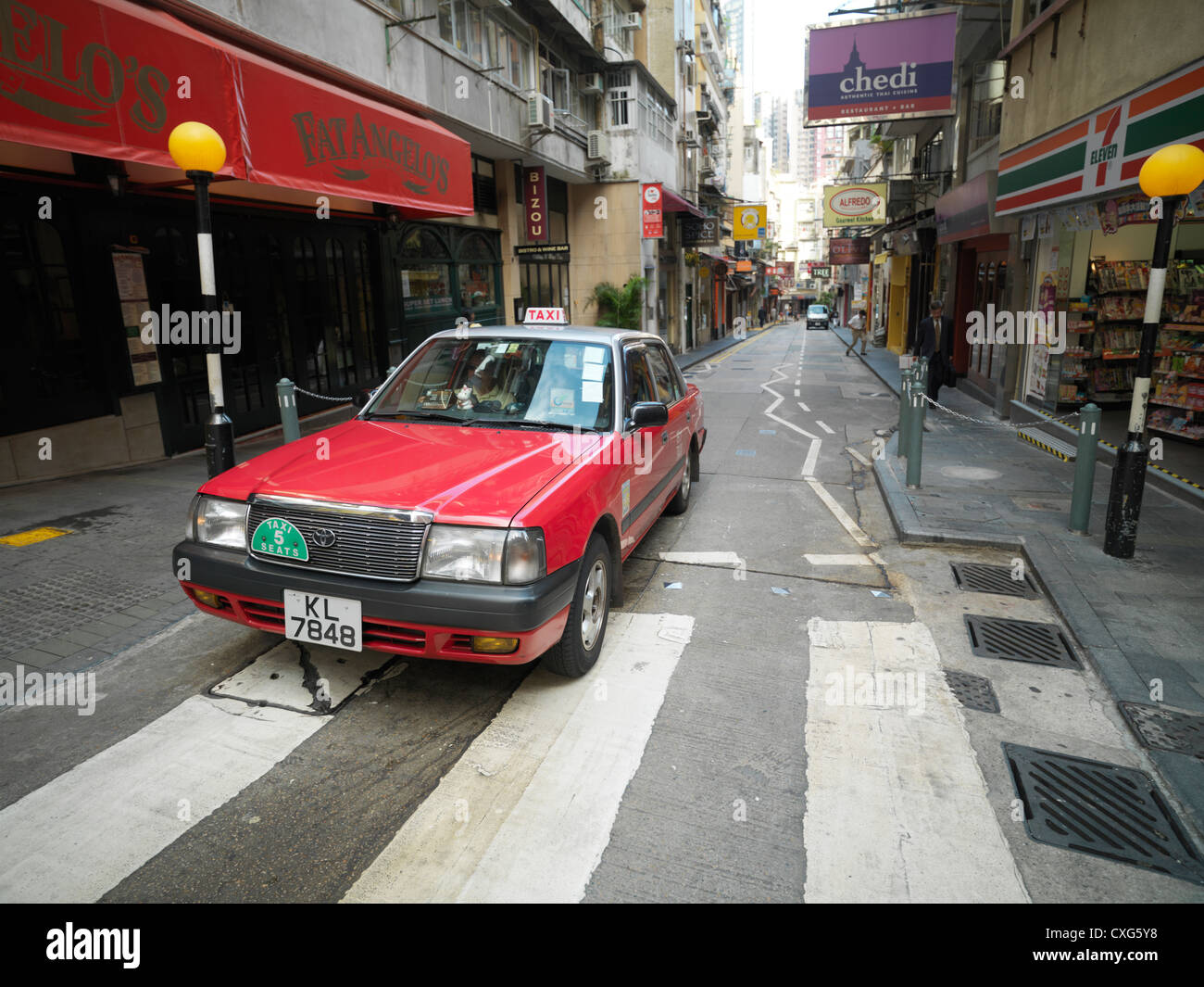 A Taxi On A Street In Central Hong Kong Stock Photo Alamy a-taxi-on-a-street-in-central-hong-kong-stock-photo-alamy