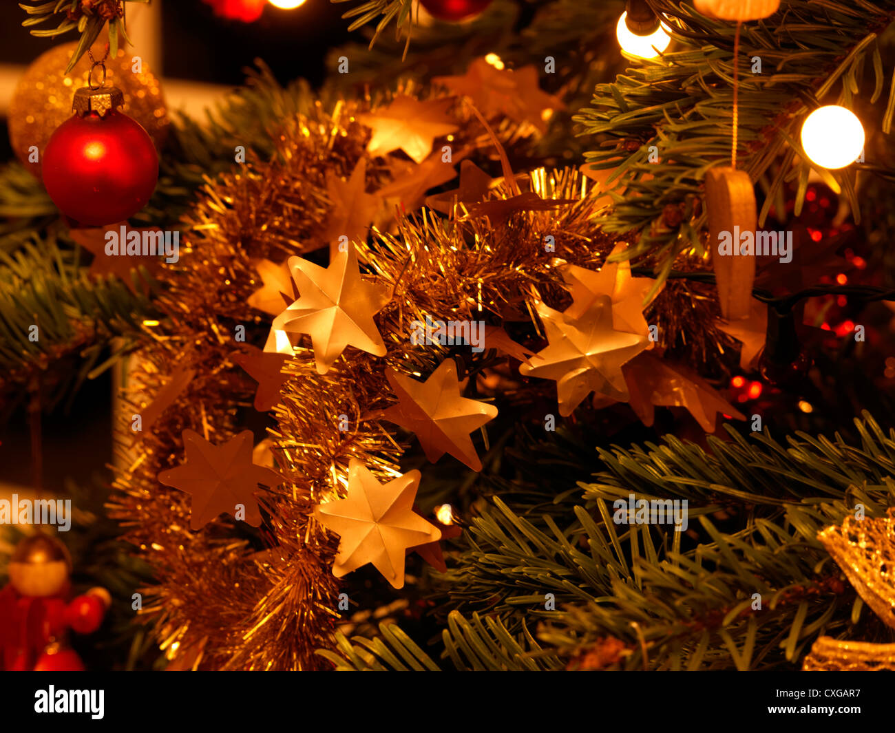 Tinsel on tree hi-res stock photography and images - Alamy
