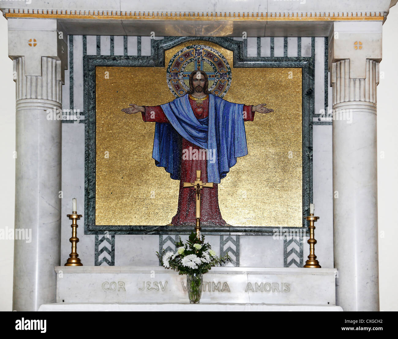 Surrey England Sutton Church of Our Lady Of The Rosary Mosaic Of Jesus Christ Stock Photo
