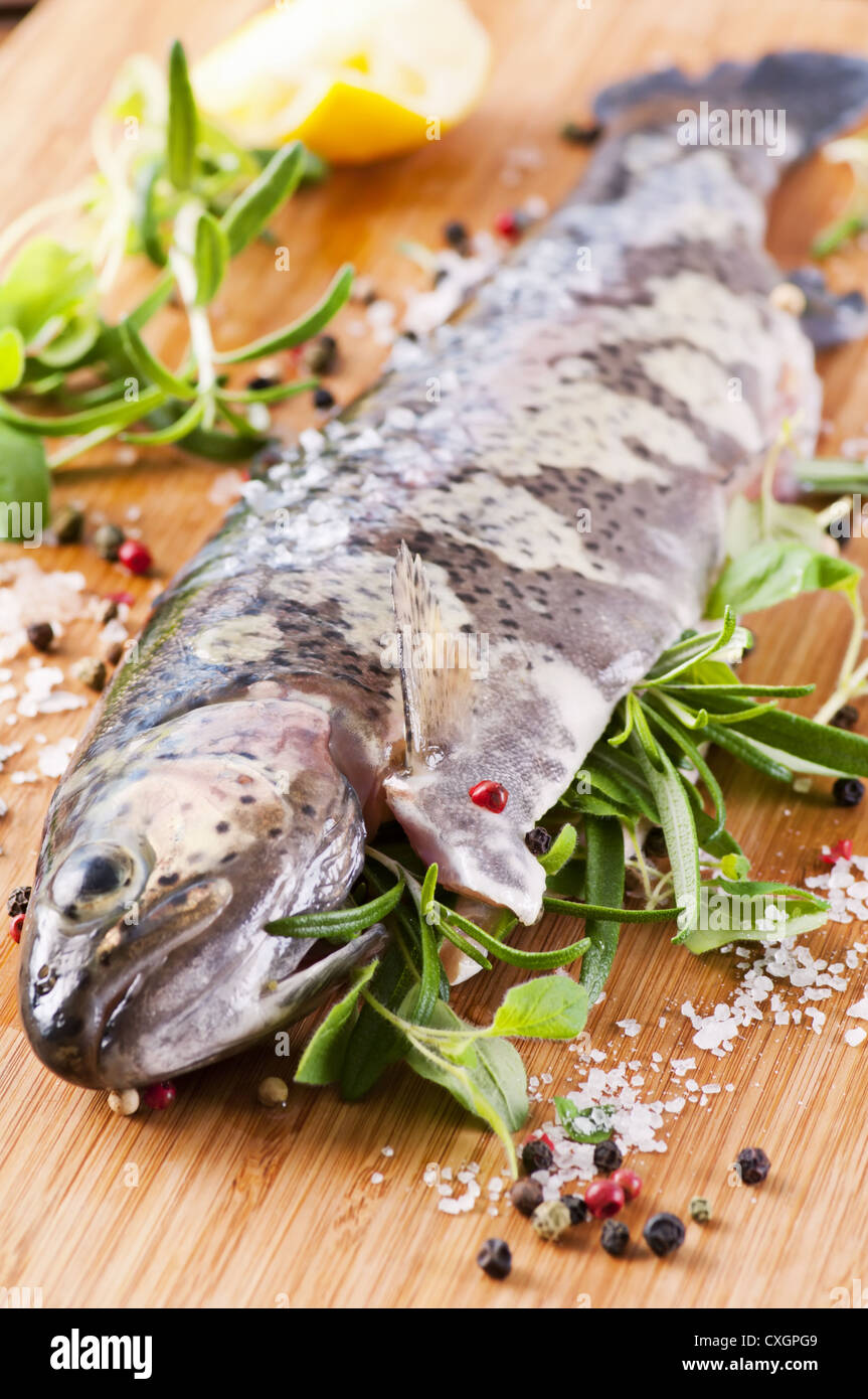 Fresh trout stuffed with fresh herbs Stock Photo Alamy