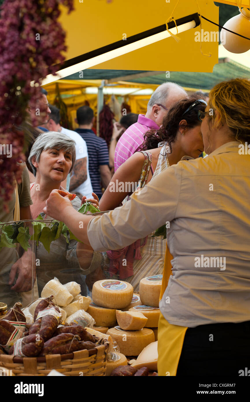 Farmers' Market at Circo Massimo, Rome, Italy Stock Photo - Alamy